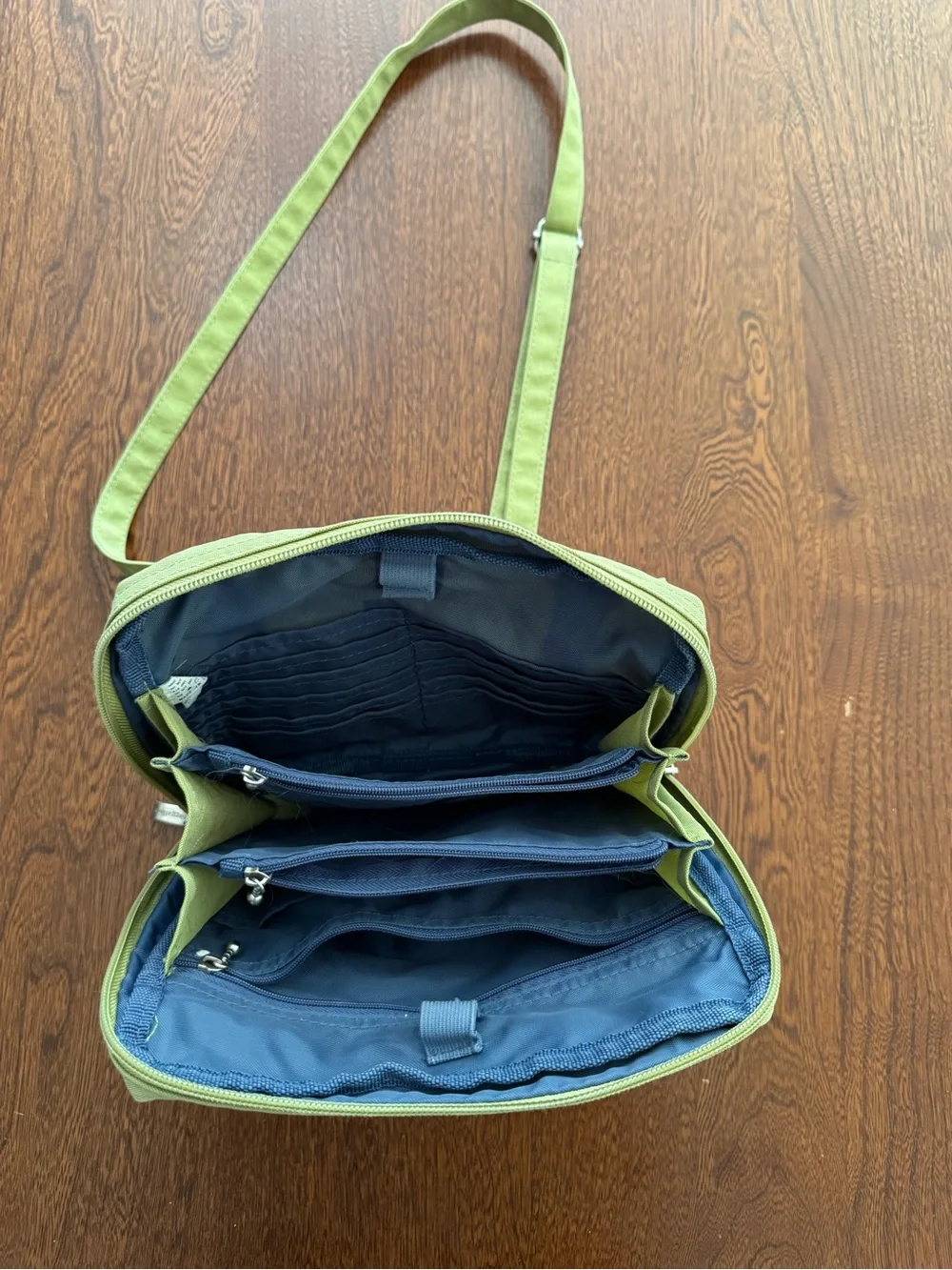 Baggallini Light Olive Green Everyday Crossbody